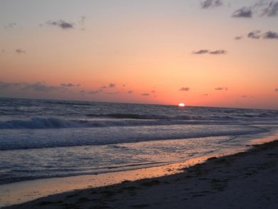 Right At Bowman Beach Stroll to Sand from 3 Bedroom Condo Right At Bowman Beach Stroll to Sand from 3 Bedroom Condo